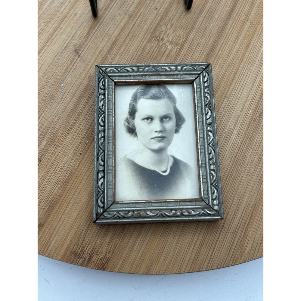 Vintage Black And White Framed Image Of Woman 1930's Framed 2 X3 Silver /black